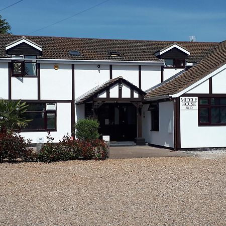 Middle House Bed & Breakfast Coventry Bagian luar foto