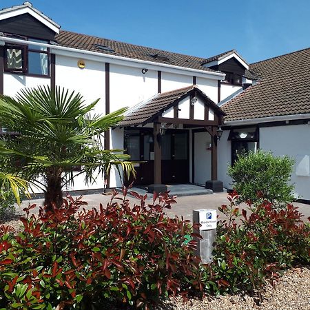 Middle House Bed & Breakfast Coventry Bagian luar foto