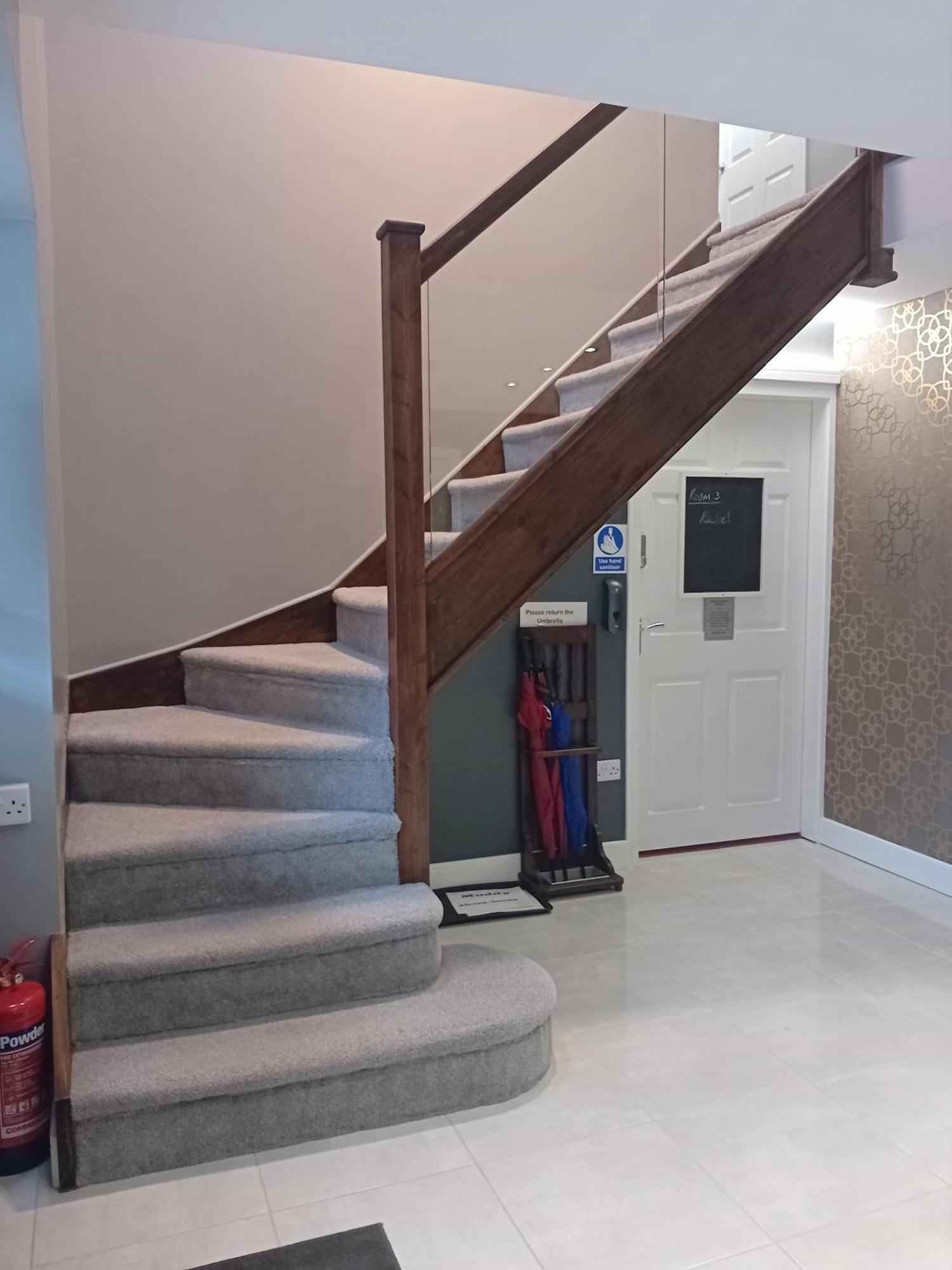Middle House Bed & Breakfast Coventry Bagian luar foto