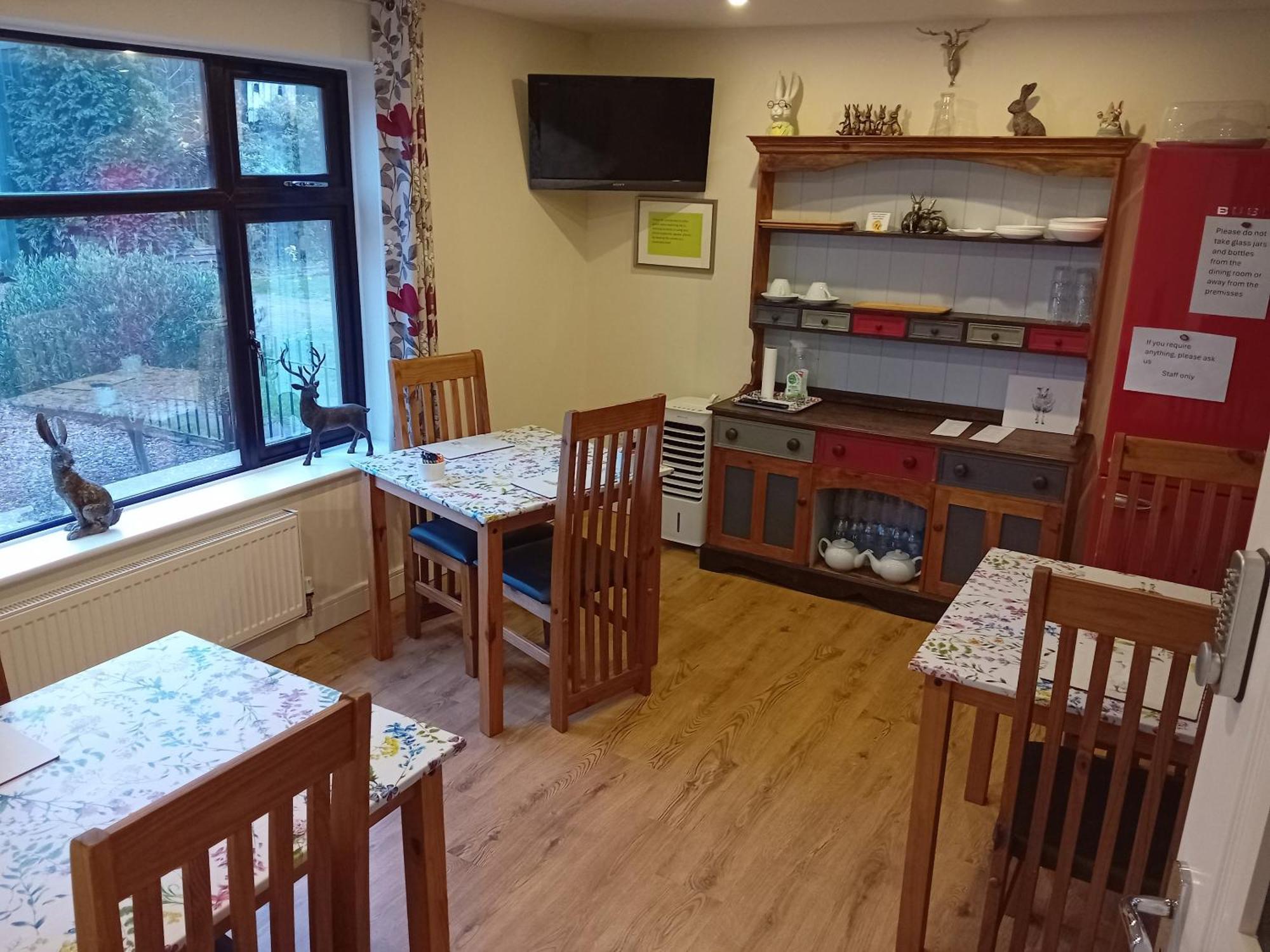 Middle House Bed & Breakfast Coventry Bagian luar foto