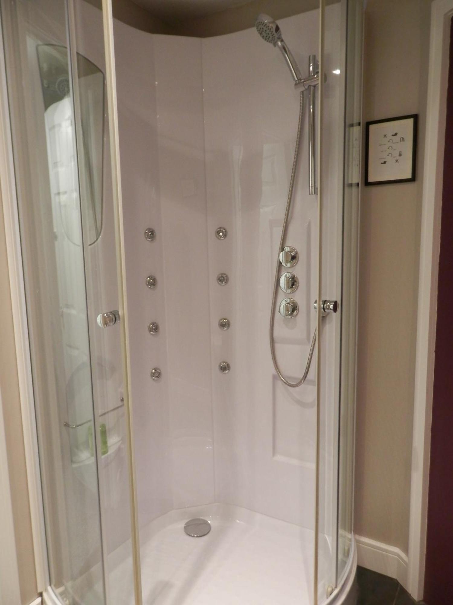 Middle House Bed & Breakfast Coventry Ruang foto