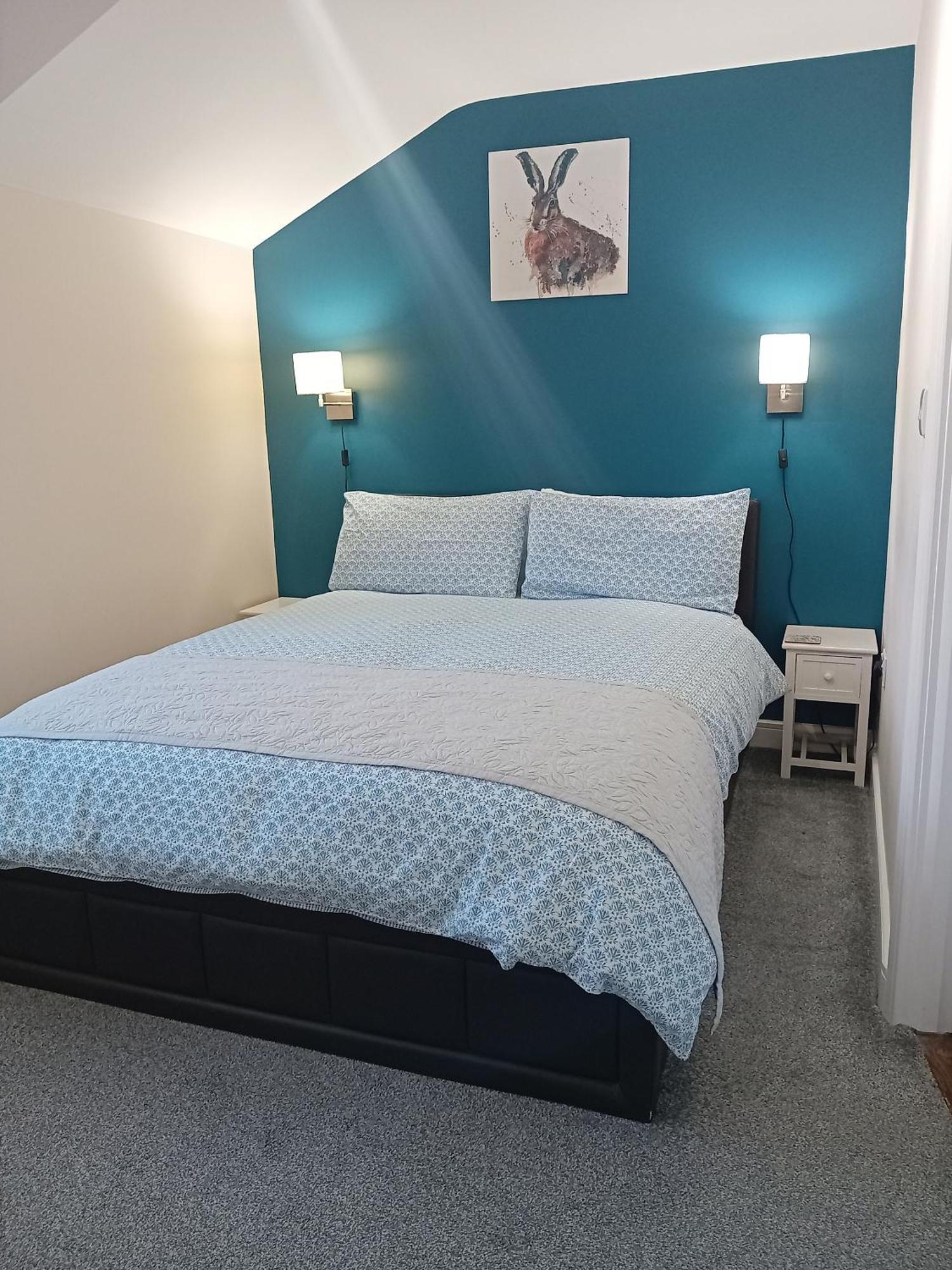 Middle House Bed & Breakfast Coventry Bagian luar foto
